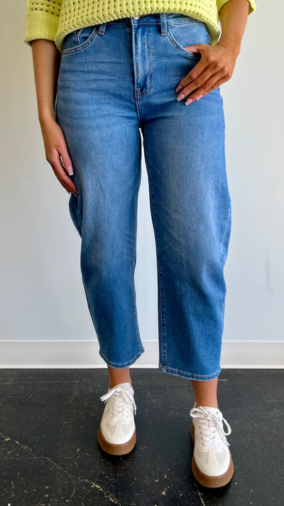 Callie Barrel Jeans