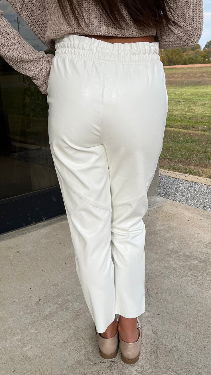 Julia Pant
