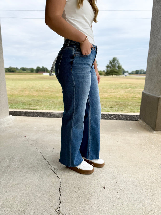 Carrie Straight Jeans