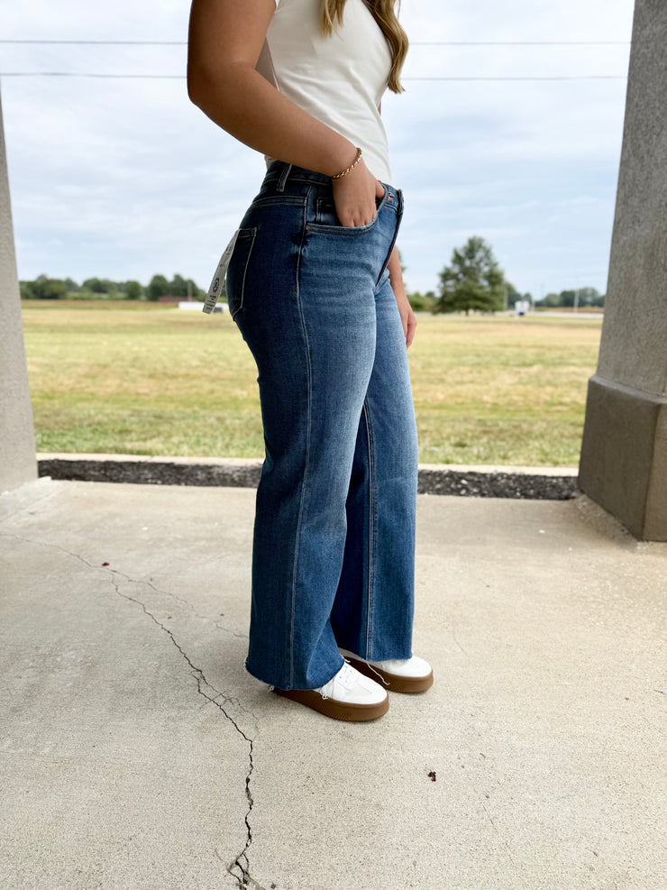 Carrie Straight Jeans