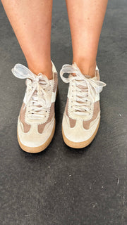 Dolce Vita Notice Taupe Sneakers