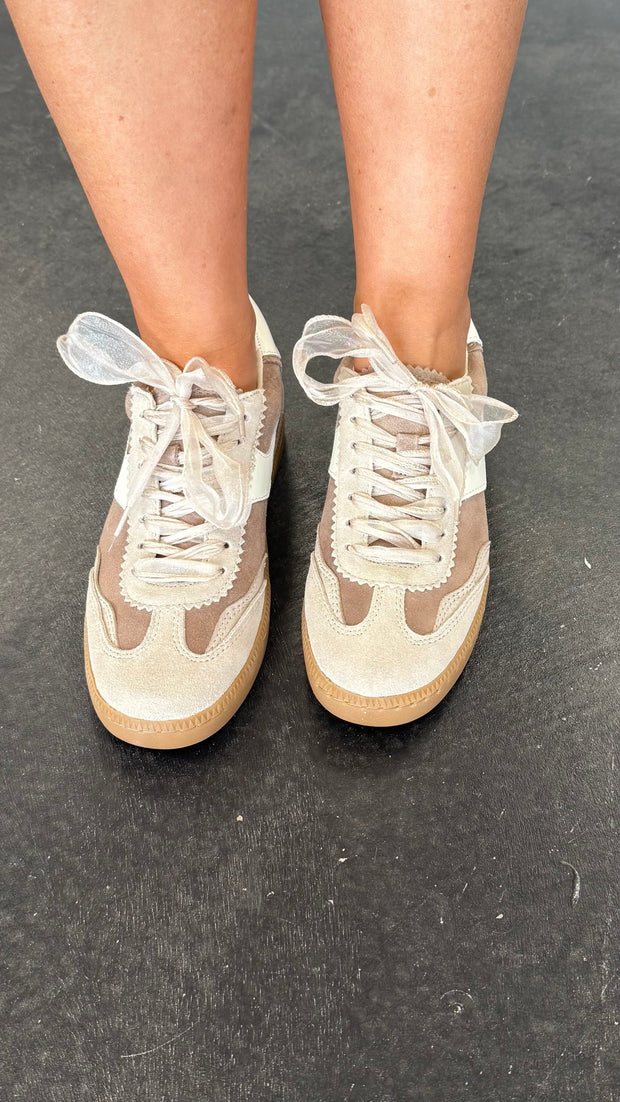 Dolce Vita Notice Taupe Sneakers