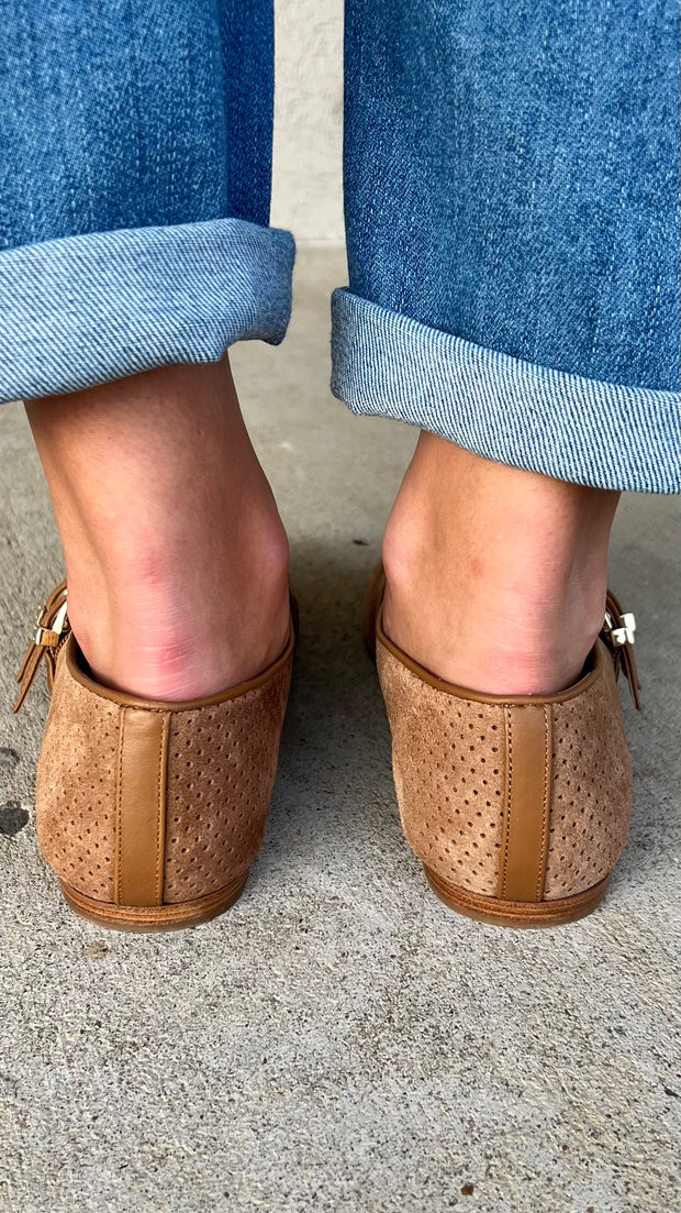 Dolce Vita Baylee Pecan Suede Flat