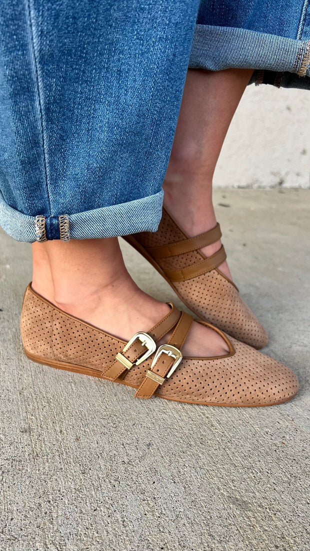 Dolce Vita Baylee Pecan Suede Flat