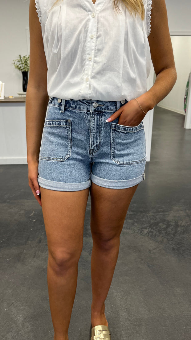 Avery Shorts