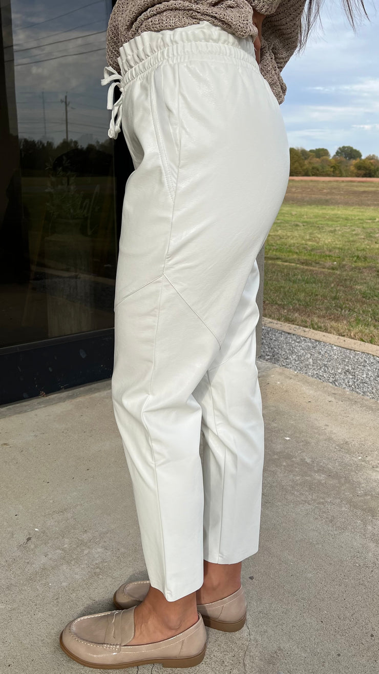 Julia Pant